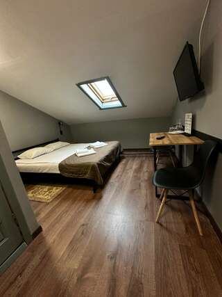 Гостиница Застава Владимир Классический четырехместный номер-9