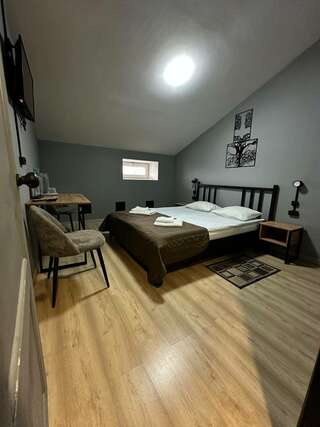 Гостиница Застава Владимир Классический четырехместный номер-11